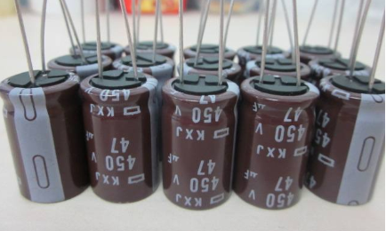 分析下黑金剛電容和紅寶石電容哪種好？